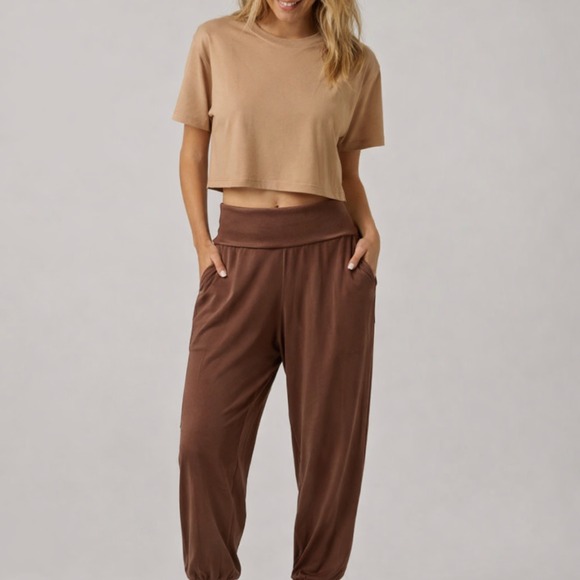 aerie Pants - NWT Aerie Offline Real Me Brown High Rise 7/8 Legging Small